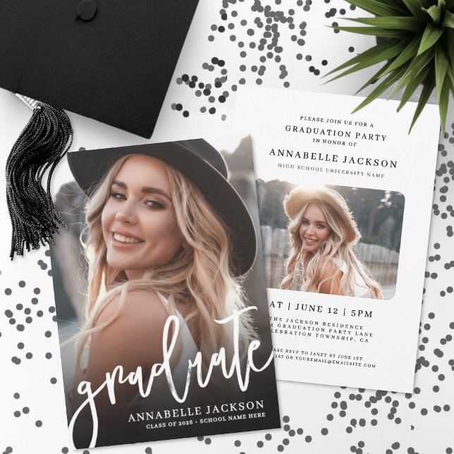 Invitation Noir Blanc Simple Photo Remise des diplômes (Black White Simple Photo Graduation Invitation )