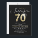 Invitation Noir moderne et or adulte surprise 70e anniversair<br><div class="desc">Modern Shhh, c'est une surprise 70ème anniversaire invitation de fête comprend script élégant et faux or parties scintillant numéro 70 et vos détails de fête sur couleur arrière - plan noir, simple et élégant, grande surprise invitation d'anniversaire adulte jalon d'anniversaire pour les hommes et les femmes. la couleur noire de...</div>