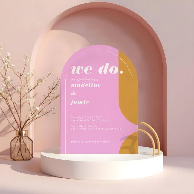 Invitation Nous faisons Pink Retro Abstrait Arch Mariage (We Do Pink Retro Abstract Arch Wedding Invitation)