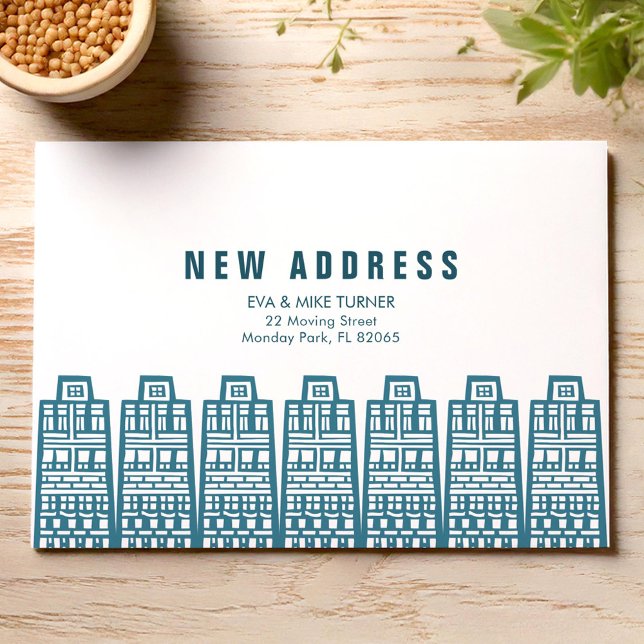 Invitation Nouvelle adresse bleue avec des bâtiments de dessi (Créateur téléchargé)