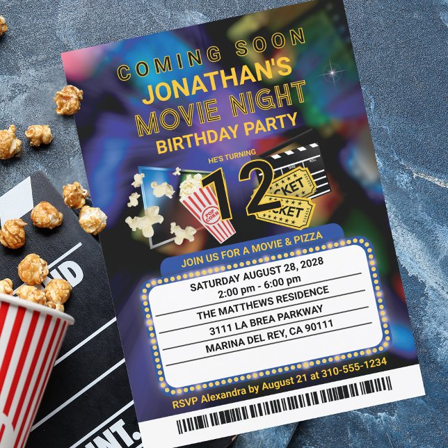 Invitation Nuit de cinéma Nom personnalisé et texte fête d'an (The perfect invitation for a movie themed birthday bash or Hollywood film awards watch party.)