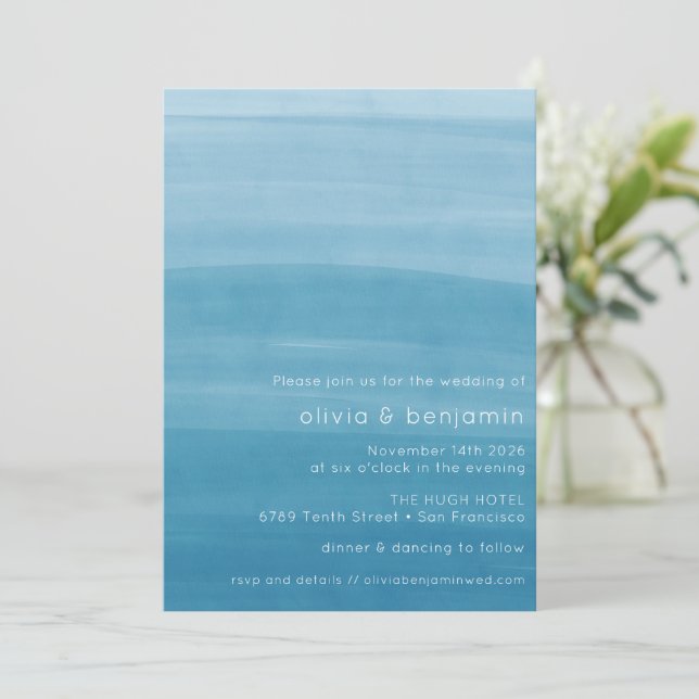 Invitation Ombre Gradient Dip Dye Ocean Blue Simple Mariage (Debout devant)
