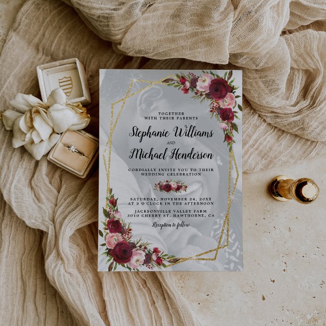 Invitation Or géométrique bordeaux floral photo mariage (Créateur téléchargé)