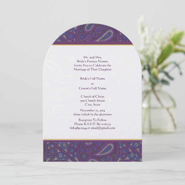 Invitation Paisley violet et or (Debout devant)
