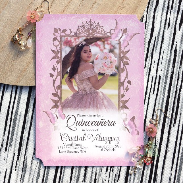 Invitation Papillons beiges rose clair, Quinceanera ornée (light pink quinceanera invitations, decorative fancy border frame vines leaves around photo)