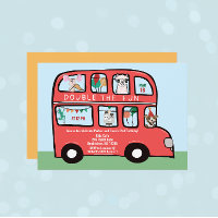 Partie d'anniversaire conjointe de l'autobus Doubl