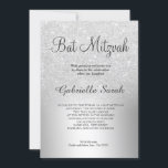 Invitation Parties scintillant en argent ombre Bat mitzvah en<br><div class="desc">Une parties scintillant argentée chic et luxueuse à l'ombre d'une feuille métallique avec une élégante typographie calligraphique pour une invitation Bat mitzvah.</div>