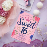Invitation Parties scintillant rose Princesse Couronne Sweet<br><div class="desc">Célébrez votre Sweet 16 en style avec notre élégante invitation à la fête d'anniversaire! Avec une palette de couleurs époustouflante de rose et de bleu, ornée de faux accents de parties scintillant dorée et de délicats détails floraux dans chaque coin. La pièce maîtresse est le texte "16 doux" dans une...</div>