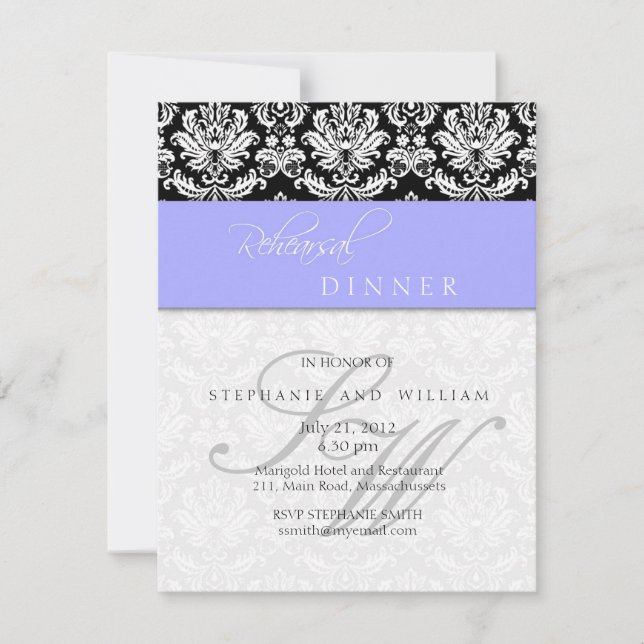 Invitation Périwinkel Blue Damask Monogramme Dîner de répétit (Devant)