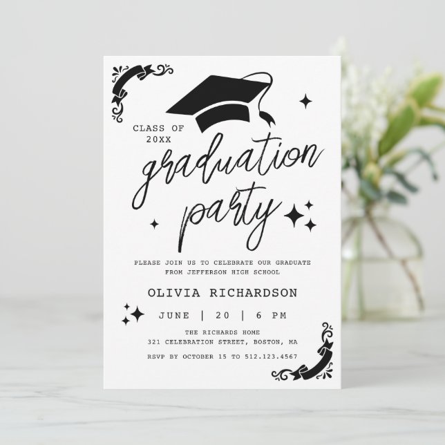 Invitation Personalized Graduation Elegant Script Stars & Cap (Debout devant)
