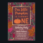 Invitation Petit Citrouille Feuilles d'automne et Berries Ann<br><div class="desc">Cette jolie invitation au Baby shower aux motifs d'artsy et de chute est parfaite pour votre petite gourmandise. Il présente un citrouille d'aquarelle peint à la main en orange avec la citation : "Notre petit citrouille en tourne un !" encadré dans une fausse bordure d'or, aux côtés de glands aux...</div>