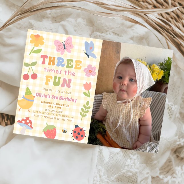 Invitation Photo d'anniversaire de 3 ans de la fille à carrea (Créateur téléchargé)