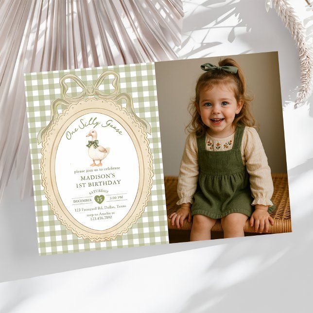 Invitation Photo d'anniversaire de Bow Gingham One Silly Goos (Créateur téléchargé)