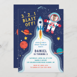 Composé de 8 invitations et 8 enveloppes Partystrolche Lot de 16 cartes d/'invitation « Astronaute Flo » pour anniversaire d/'enfant ou fête à thème Invites Space Space Space All