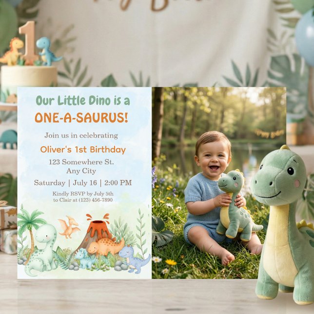 Invitation Photo d'anniversaire d'un an de One-A-Saurus dinos (One-A-Saurus Dinosaur 1st Birthday Invitation)