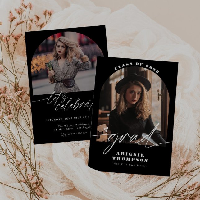 Invitation Photo d'arch en noir et blanc Script de graduation (Créateur téléchargé)