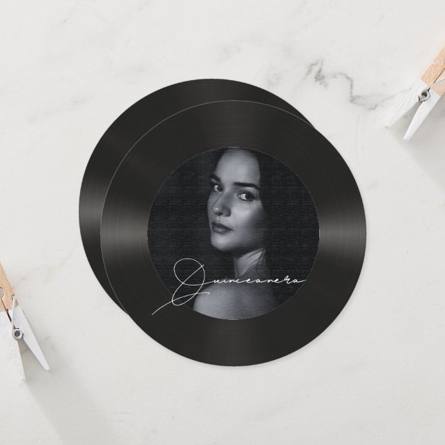 Invitation Photo de disque vinyle rétro pour Quinceanera  (Devant/Arrière en situation)
