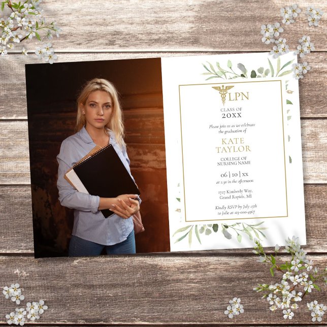 Invitation Photo de fin d'études d'infirmière LPN avec feuill (LPN Nursing Graduation Greenery Photo Invitation)