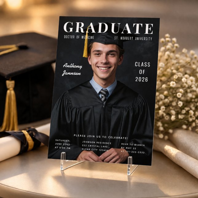 Invitation photo de la promotion 2026 (Modern graduation invite with a clean photo layout that feels timeless and elevated.)