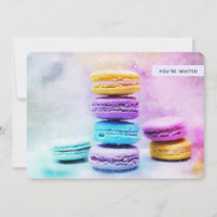 Photo de macarons colorés pour un anniversaire