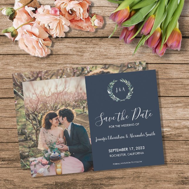 Invitation Photo de monogramme feuille rustique Enregistrer l (Rustic leaves monogram photo Save the Date Invitation. You can add your own photos and text.)