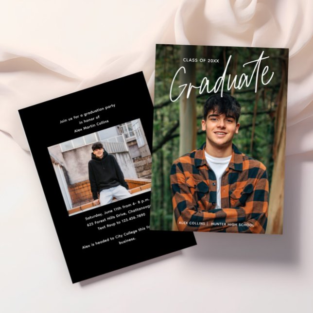 Invitation Photo de remise de diplôme avec écriture manuscrit (Modern Handwritten Photo Graduation Invitations.)