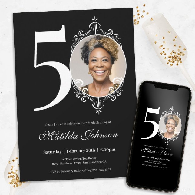 Invitation Photo Elégant noir blanc 50e anniversaire (Chic 50th Birthday Black White Simple Custom Photo Invitation)