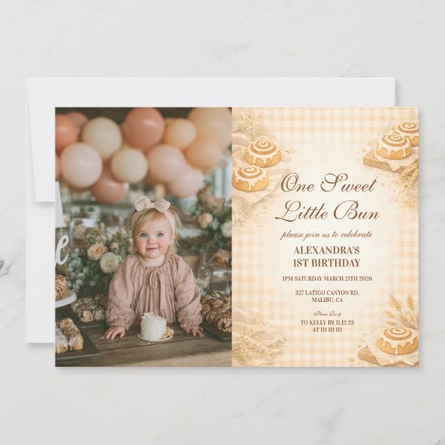 Invitation Photo Gingham Cinnamon Roll Little Bun 1st Birthda (Devant)