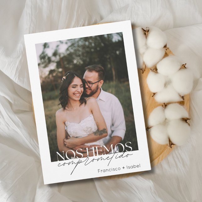 Invitation Photo minimaliste espagnole Black White Engagement (Créateur téléchargé)