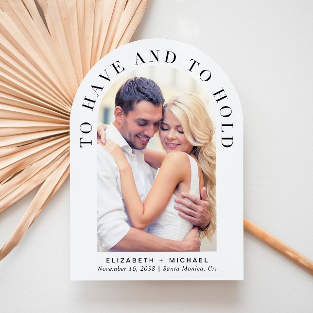 Invitation Photo moderne Code QR Tout en un Mariage Arch (Celebrate your love story with an invitation showcasing your favorite photo in an elegant arch frame)