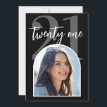 Invitation Photo moderne noir et blanc Elégant 21e anniversai<br><div class="desc">Une simple invitation photo moderne 21ème anniversaire avec une élégante typographie de script de calligraphie et design minimaliste en noir et blanc.</div>