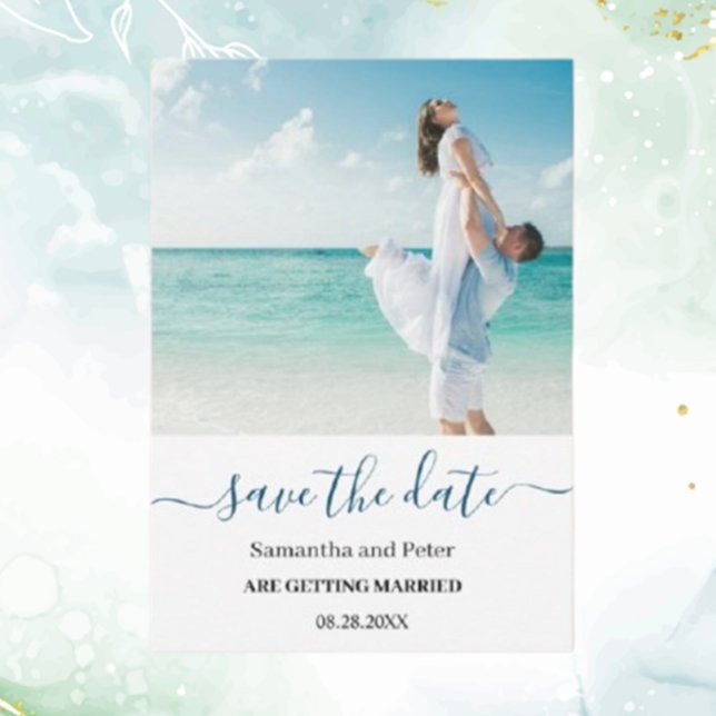 Invitation Photo personnalisée Moden Beach Enregistrer la dat (Announce your special day with a custom photo modern beach save the date invitation.  )
