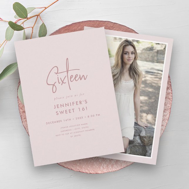 Invitation Photo rose pâle moderne minimal 16 (Modern Minimal Blush Pink Photo Sweet 16 Invitation)