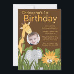 Invitation Photo Safari Jungle Animal Kid fête d'anniversaire<br><div class="desc">Commencez votre fête avec nos mignons enfants photo de fête d'anniversaire Invitation mettant en vedette les plus doux animaux de la jungle safari avec un palmier. La jolie petite girafe, l'éléphant, le singe, le zèbre et le lion raviront votre petit homme ou votre petite fille !L'invitation moderne à la fête...</div>