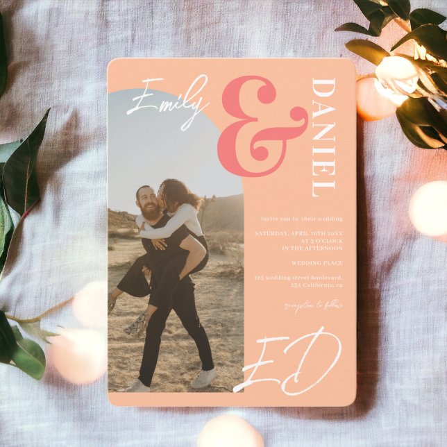 Invitation Photos en gras noms script arch saumon mariage de  (Photos bold names script arch peach salmon wedding invitation)