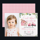 Invitation Pink Floral Grange Tracteur ferme photo Anniversai<br><div class="desc">Pink Floral Grange Tracteur ferme photo Anniversaire Invitation Jolie invitation d'anniversaire à la ferme avec une grange rose, tracteur et arrangement floral. Cette invitation à la ferme comprend également une vache, un porc et du poulet et a de la place pour une photo. Cette invitation est une bonne façon pour...</div>