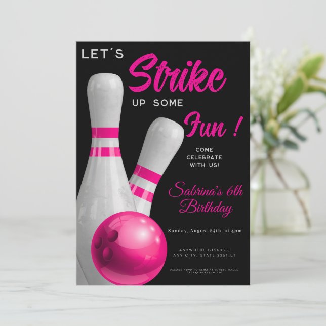Invitation Pink Strike Up Some fun girl bowling birthday (Debout devant)