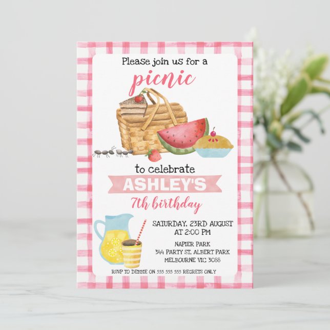 Invitation Pique-nique rose Plaid fête d'anniversaire (Debout devant)