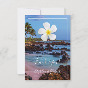 Invitation Plumeria blanche avec plage tropicale, Merci