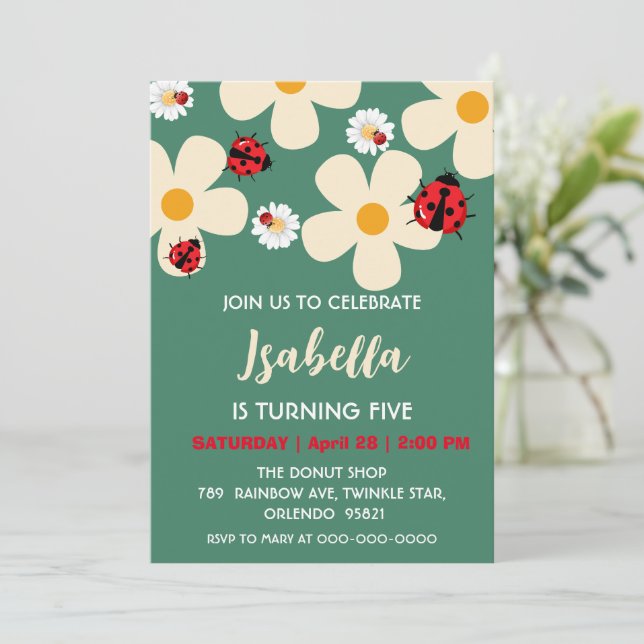 Invitation Polka rouge mignon point Ladybug Daisy Flower Anni (Debout devant)