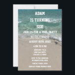 Invitation Pool Party 6Anniversaire Sixième Plage Art Cool<br><div class="desc">Imprimé avec l'image arrière - plan de l'arrière - plan d'eau artistique et des modèles de texte personnalisés que vous pouvez modifier et customiser! Vous pouvez aussi changer le modèle d'âge si vous voulez célébrer un autre anniversaire d'âge!</div>