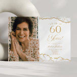 Invitation Porte d'or blanc photo 60e fête d'anniversaire<br><div class="desc">C'est une élégante Porte d'Or Blanc Photo personnalisée 60e Anniversaire Fête Invitation!</div>