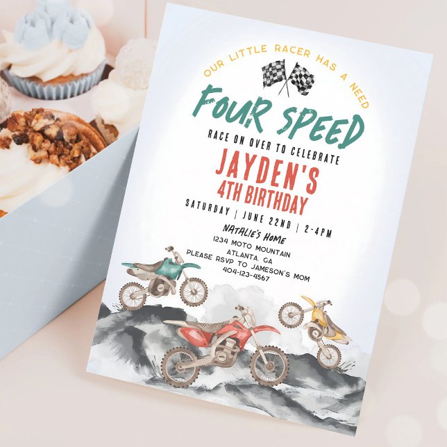 Invitation pour le 4e anniversaire d'un garçon ave (Créateur téléchargé)