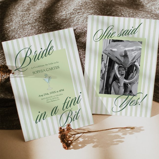Invitation pour l'enterrement de vie de jeune fill (Bride in a Tini Bit Bachelorette Party Invitation)