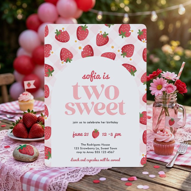 Invitation pour les 2 ans de Deux Douces Filles au (The front of the invite shown in a 5x7-inch with round corners. Choose size, paper, + corner style.)