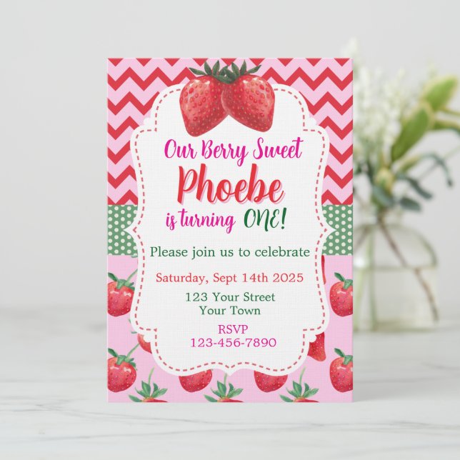 Invitation pour un premier anniversaire Fraise Suc (Debout devant)