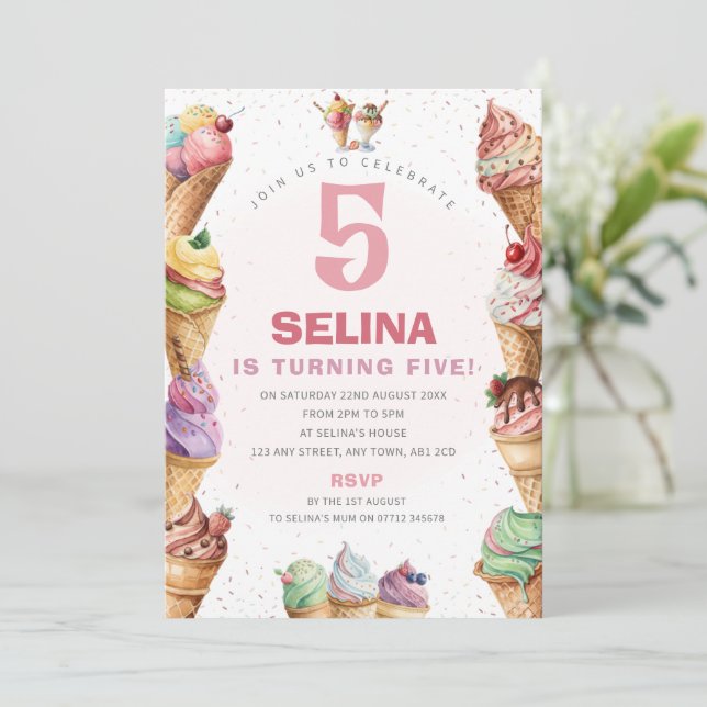 Invitation pour une fête d'anniversaire au glacier (Debout devant)