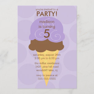 Invitation pourpre d'anniversaire de cornet de