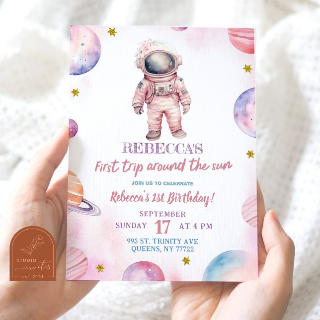 Invitation Premier anniversaire de la fille astronaute minima (Créateur téléchargé)