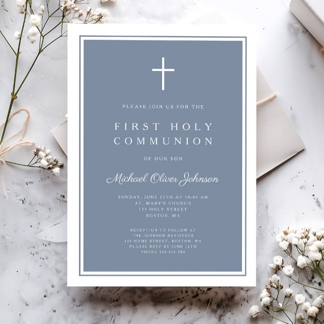 Invitation Première communion moderne garçon croix bleu pouss (Modern Dusty Blue Cross Boy First Holy Communion Invitation)